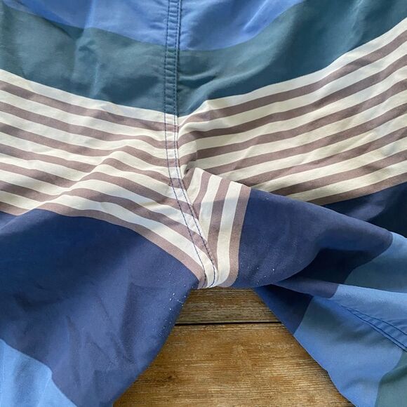 Patagonia Mens board shorts swim trunks - Picture 3 of 10